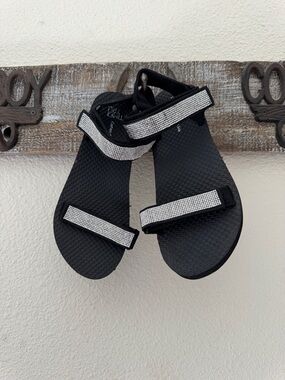 Time and Tru Black Adjustable Cushion Sole Sport Sandal